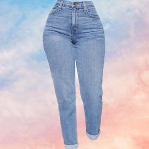 Fashion Nova mom jeans